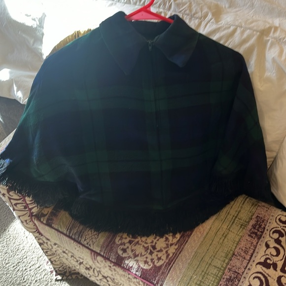 Children’s cape plaid green and blue.  Like new condition.  Fiona McDonald. - Picture 7 of 11